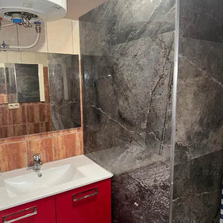 Rozafa Appartement Charleroi